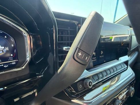 Used 2024 Chevrolet Silverado 1500 RST AWD/4WD image 31