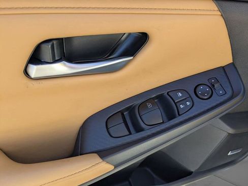 New 2025 Nissan Sentra SV w/ SV Premium Package FWD image 12