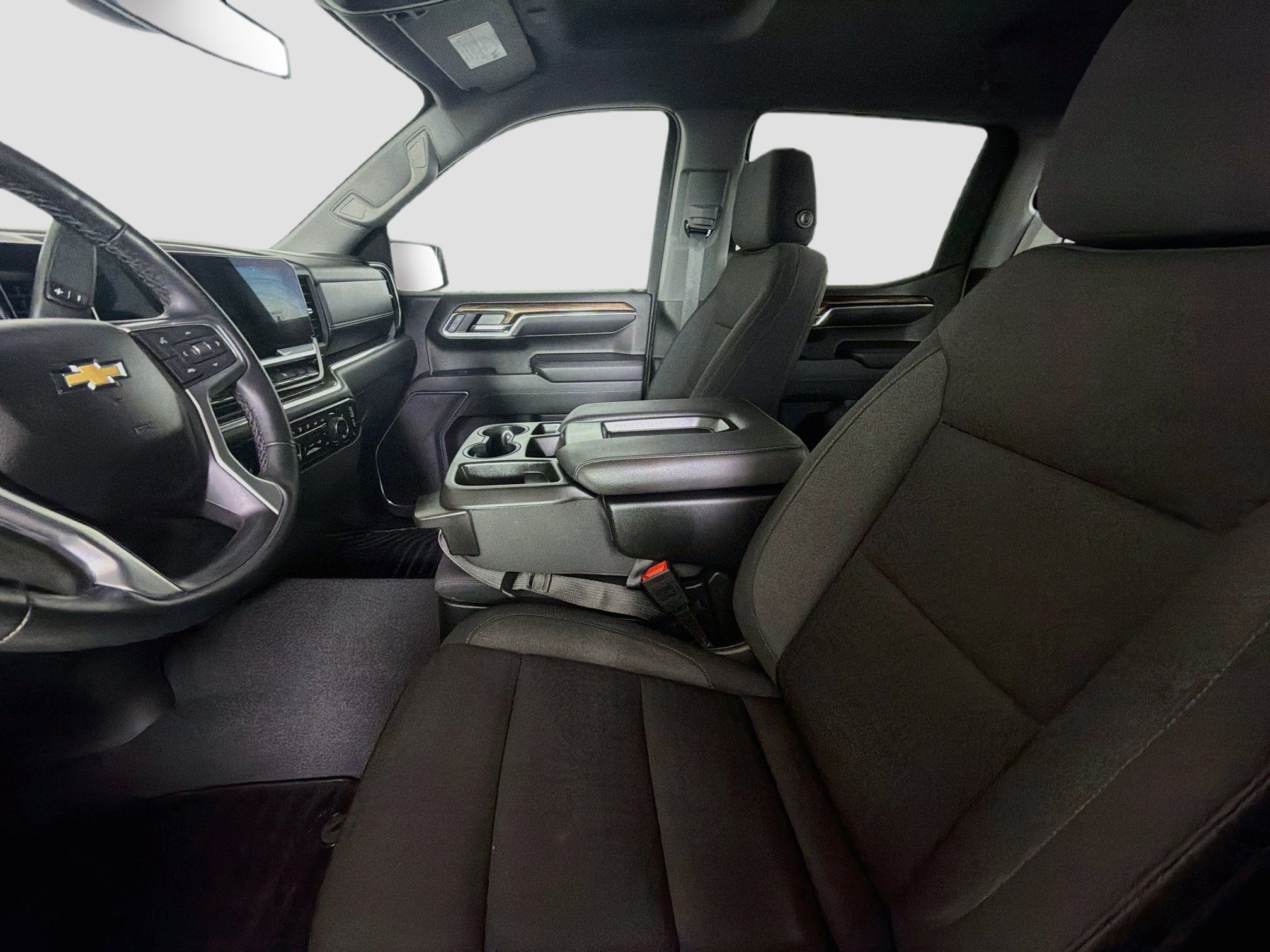 Used 2024 Chevrolet Silverado 1500 LT AWD/4WD image 13