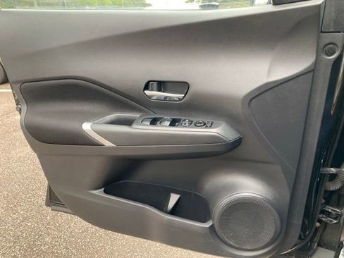 Used 2021 Nissan Kicks SV FWD image 18