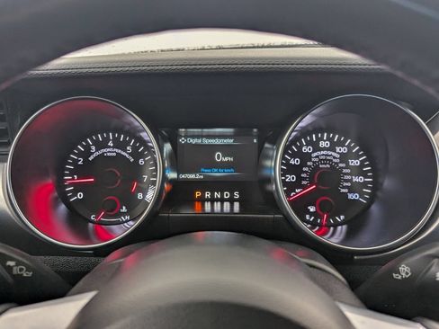 Used 2023 Ford Mustang GT RWD image 14