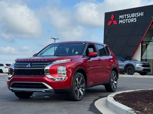 New 2025 Mitsubishi Outlander SE FWD image 7