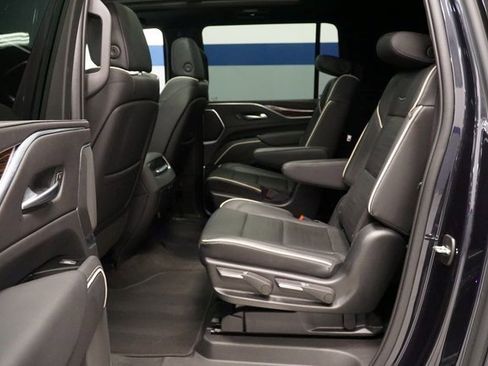 Certified 2022 Cadillac Escalade ESV Premium Luxury image 21