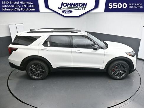 New 2026 Ford Explorer ST-Line w/ ST-Line Street Pack AWD/4WD image 24