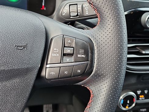 Used 2025 Ford Escape ST-Line image 22