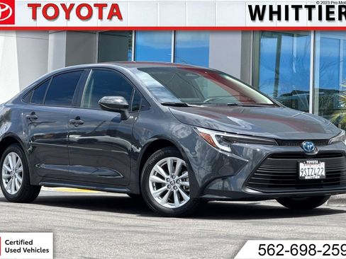 Used 2025 Toyota Corolla LE w/ LE Premium Package FWD image 1