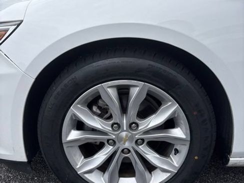 Used 2024 Chevrolet Malibu LT FWD image 11