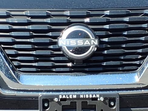 Used 2022 Nissan Rogue SV w/ SV Premium Package image 15