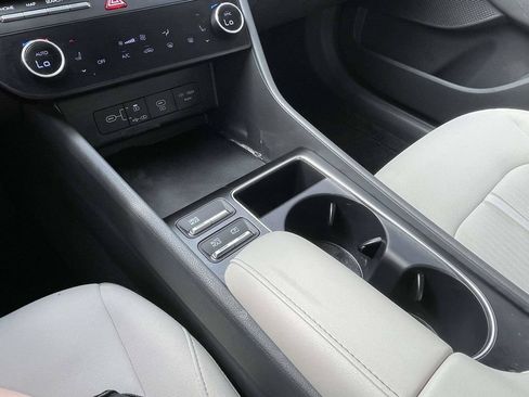 Certified 2024 Hyundai Sonata SEL FWD image 19