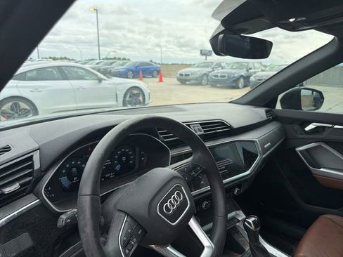 Used 2022 Audi Q3 2.0T Premium w/ Convenience Package AWD/4WD image 15
