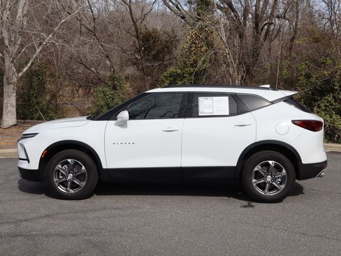 Used 2026 Chevrolet Blazer LT w/ Convenience Package FWD image 6
