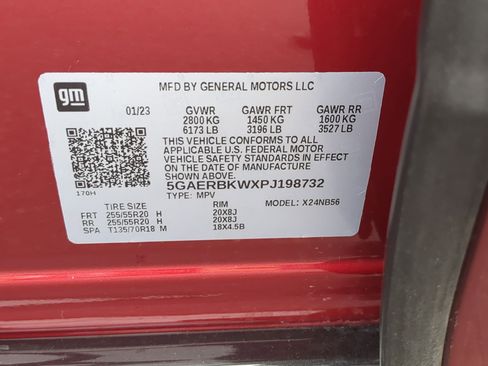 Used 2023 Buick Enclave Essence w/ Experience Buick Package FWD image 33