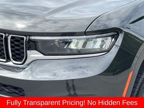 Used 2022 Jeep Grand Cherokee L Limited AWD/4WD image 10