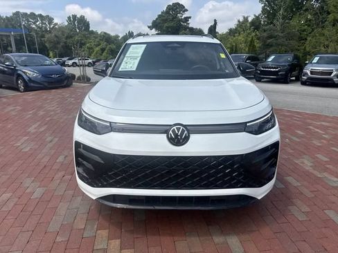 Used 2026 Volkswagen Tiguan SE R-Line FWD image 31