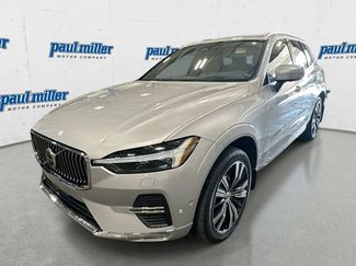 Used 2022 Volvo XC60 B5 Inscription AWD/4WD video 1