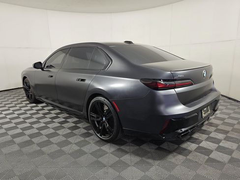 Used 2023 BMW 760i xDrive w/ Executive Package AWD/4WD image 2