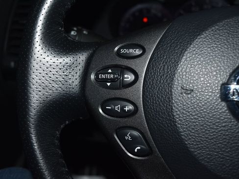 Used 2012 Nissan Altima 2.5 SL w/ Technology Pkg image 7