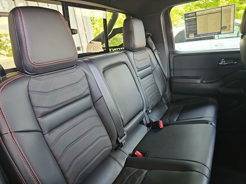 Used 2025 Nissan Frontier PRO-4X w/ Pro Premium Package AWD/4WD image 12