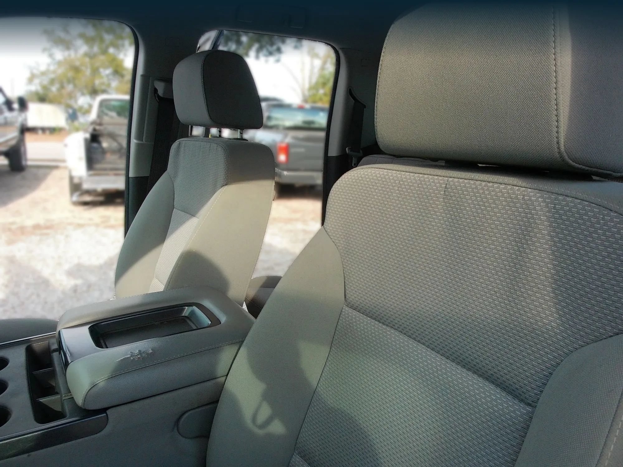 Used 2019 Chevrolet Silverado 1500 Custom w/ Custom Convenience Package AWD/4WD image 13
