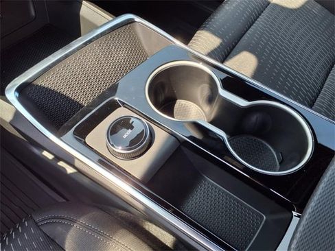 New 2026 Chevrolet Equinox LT w/ LPO, Floor Liner Package image 13