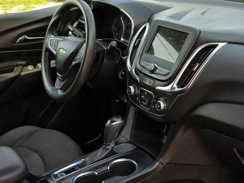 Used 2019 Chevrolet Equinox LT FWD image 31