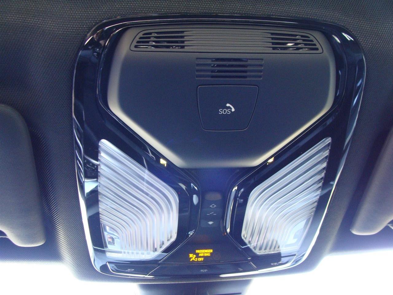 Used 2025 BMW 330i Sedan w/ M Sport Package RWD image 33
