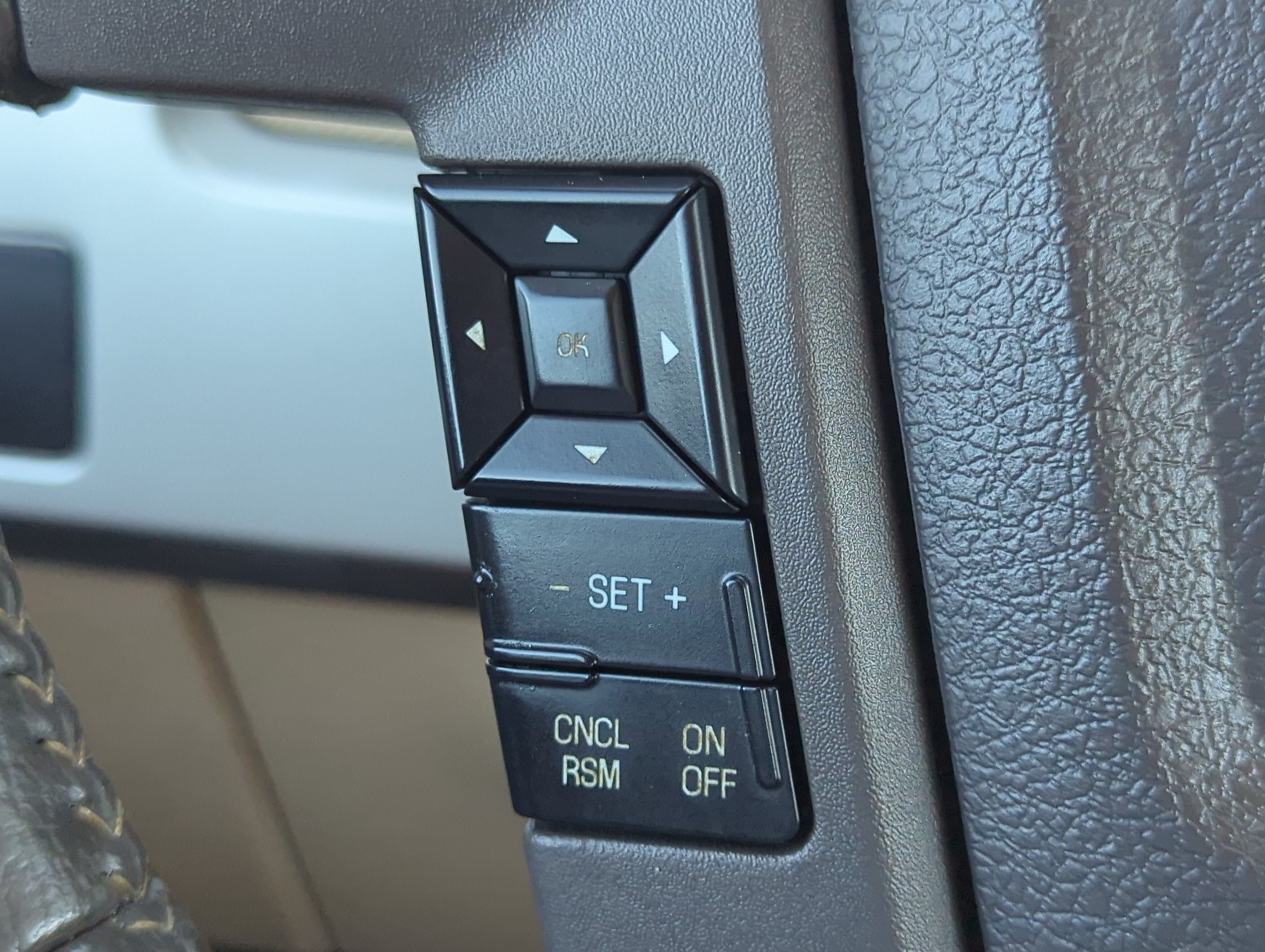 Used 2013 Ford F150 Lariat w/ Mid Equipment Group AWD/4WD image 22