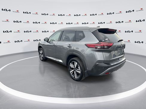 Used 2023 Nissan Rogue SL w/ SL Premium Package FWD image 6