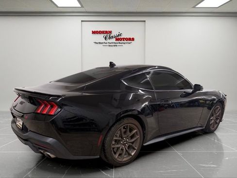 Used 2024 Ford Mustang GT Premium RWD image 7