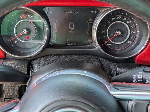 Used 2020 Jeep Wrangler Unlimited Rubicon w/ Cold Weather Group image 18