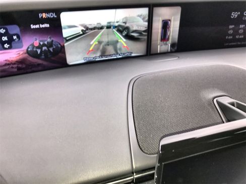 Used 2025 Lincoln Nautilus Premier w/ Jet Appearance Package image 17