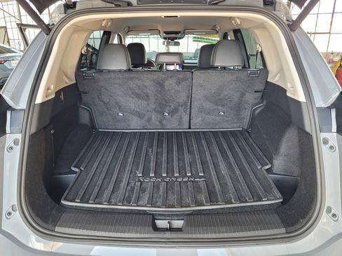 Certified 2025 Nissan Rogue SV AWD/4WD image 19