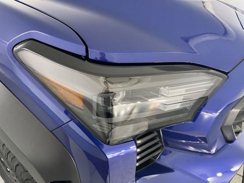 Used 2024 Toyota Tacoma TRD Off-Road w/ TRD Off Road Upgrade Package AWD/4WD image 33