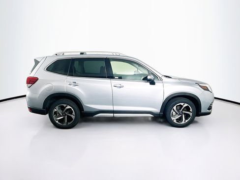 Used 2023 Subaru Forester Touring AWD/4WD image 10