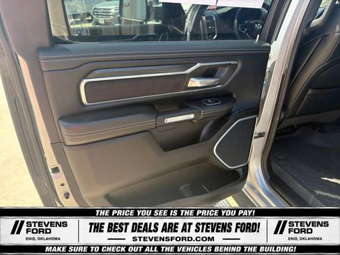 Used 2023 RAM 1500 Laramie AWD/4WD image 38