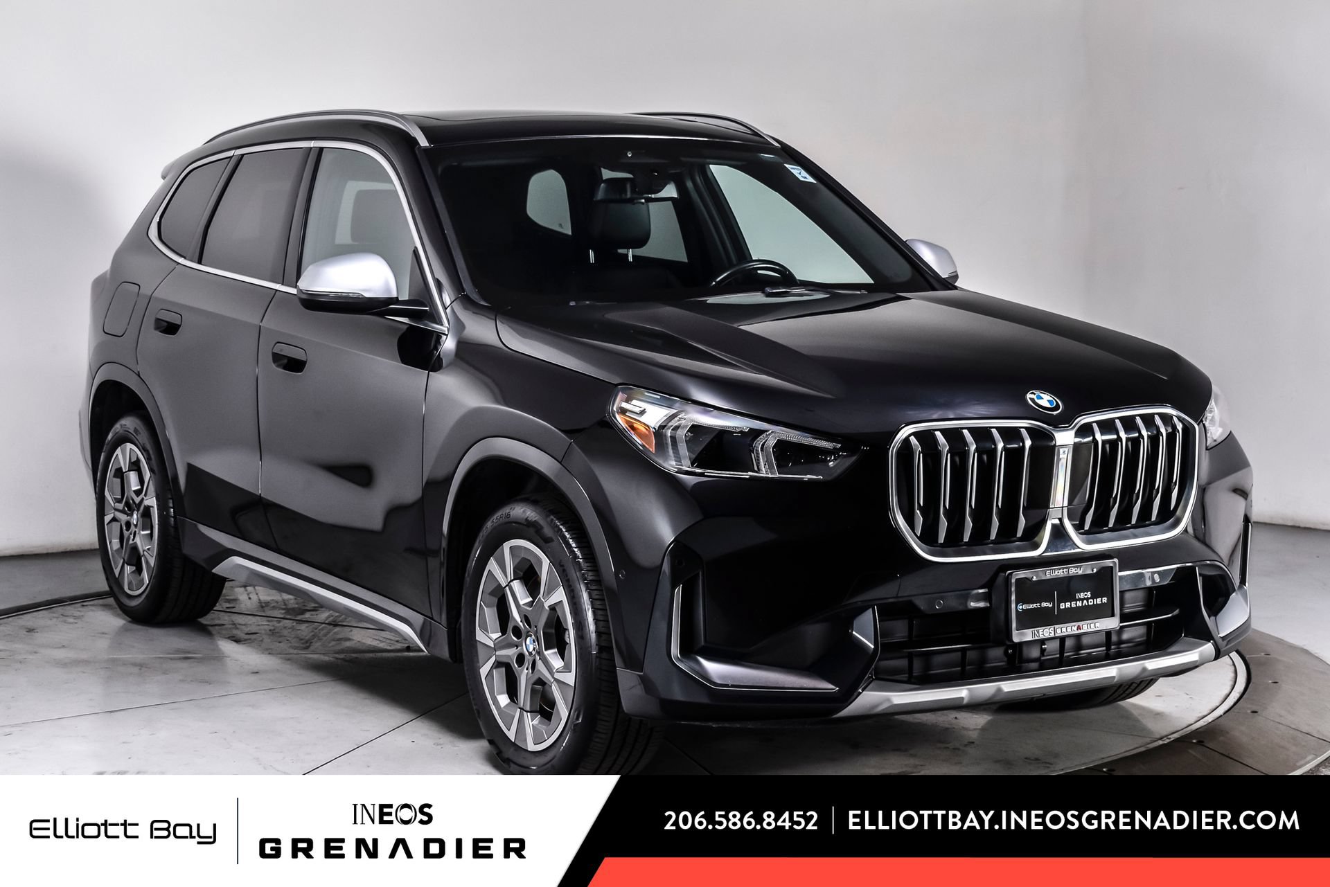 Used 2024 BMW X1 xDrive28i AWD/4WD image 1