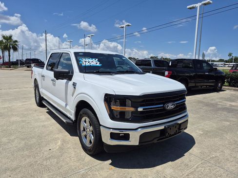 Certified 2024 Ford F150 XLT w/ Mobile Office Package RWD image 17