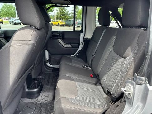 Used 2016 Jeep Wrangler Unlimited Sport AWD/4WD image 30