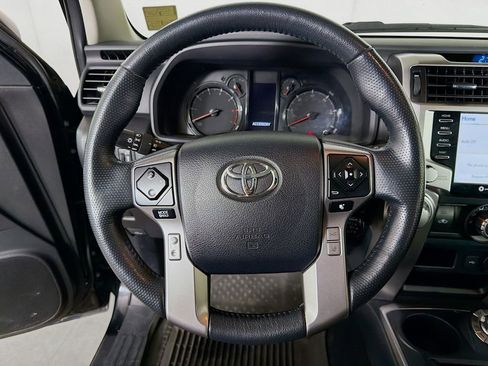 Used 2024 Toyota 4Runner SR5 Premium w/ Moonroof Package AWD/4WD image 13