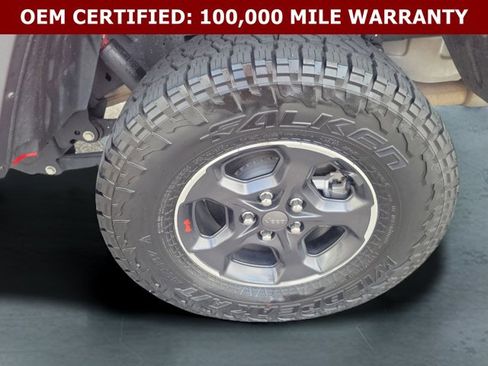 Certified 2023 Jeep Gladiator Rubicon AWD/4WD image 12