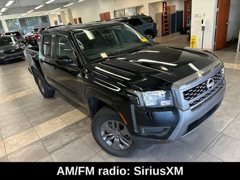 Used 2025 Nissan Frontier SV AWD/4WD image 7
