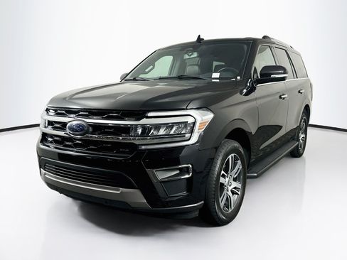 Used 2024 Ford Expedition Limited RWD image 3