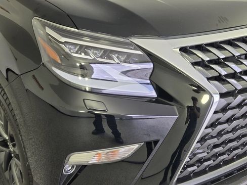 Used 2023 Lexus GX 460 Premium w/ Premium Package AWD/4WD image 10