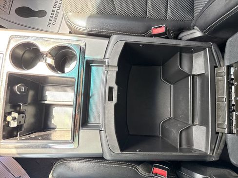Used 2015 RAM 1500 Sport RWD image 23