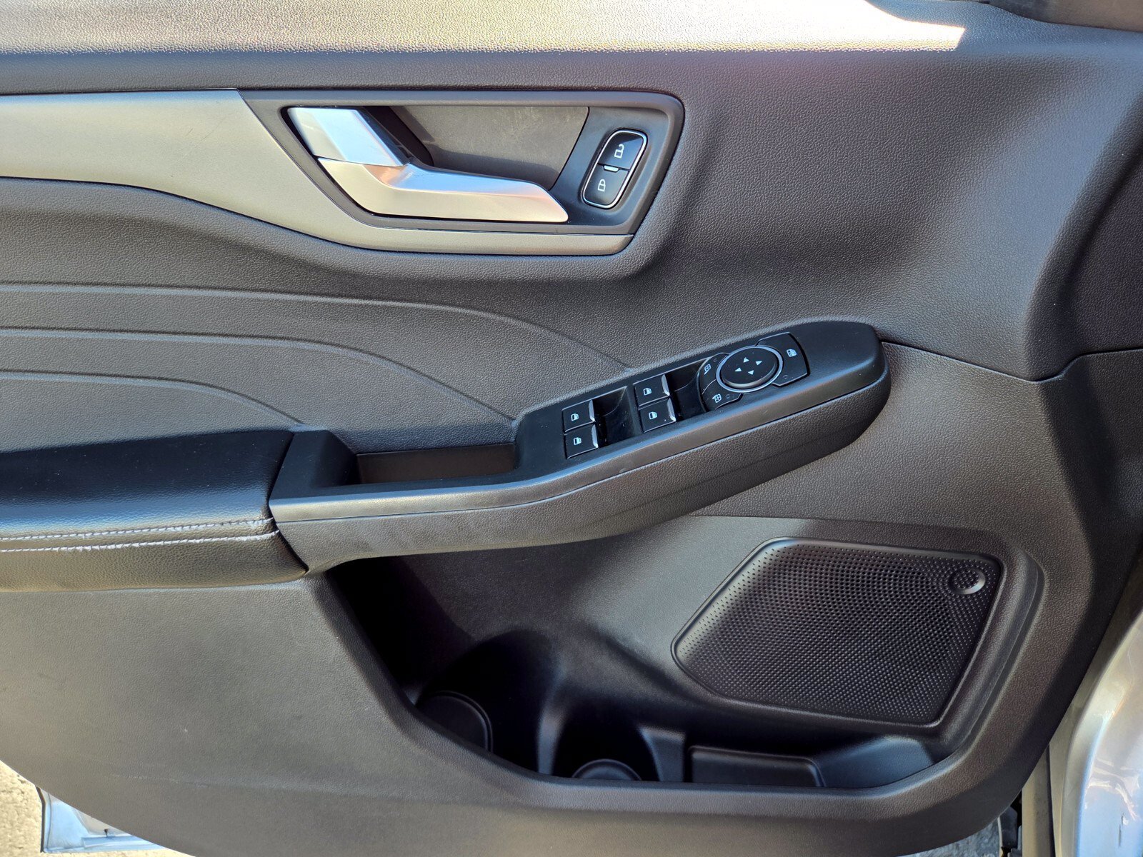 Certified 2023 Ford Escape SE FWD image 17