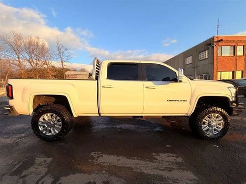 Used 2015 GMC Sierra 2500 Denali w/ Duramax Plus Package AWD/4WD image 3