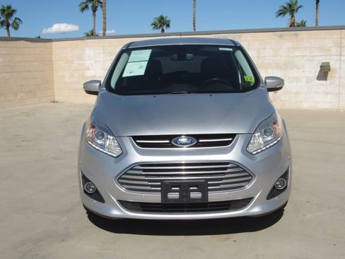 Used 2018 Ford C-MAX Titanium w/ Equipment Group 301A image 3