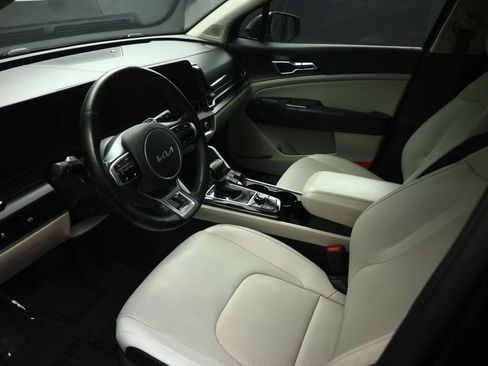 Used 2023 Kia Sportage EX FWD image 45