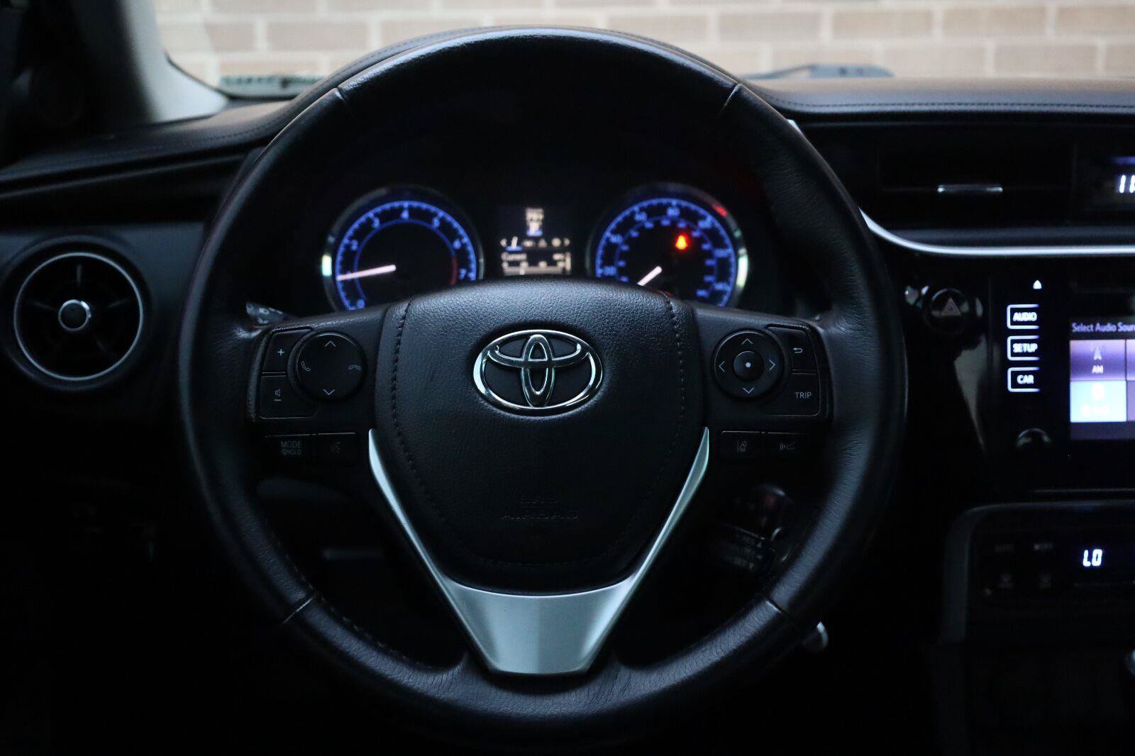 Used 2017 Toyota Corolla SE w/ Body Protection Package FWD image 30