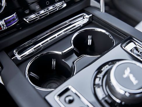 Used 2026 Rolls-Royce Cullinan Base image 73